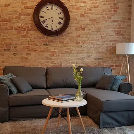 Apartment White Orchid *